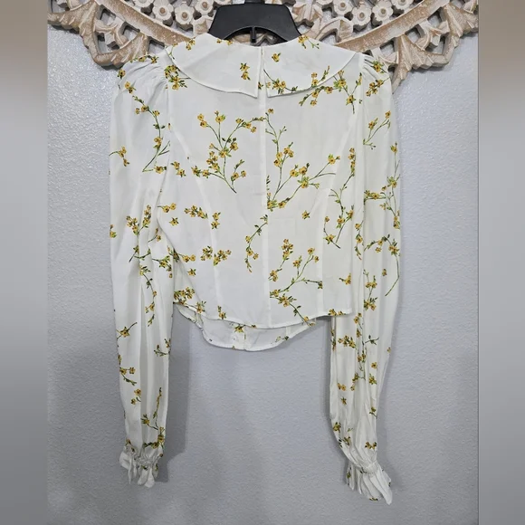 Divine Heritage Floral Ruffle White Blouse - Picture 6 of 7